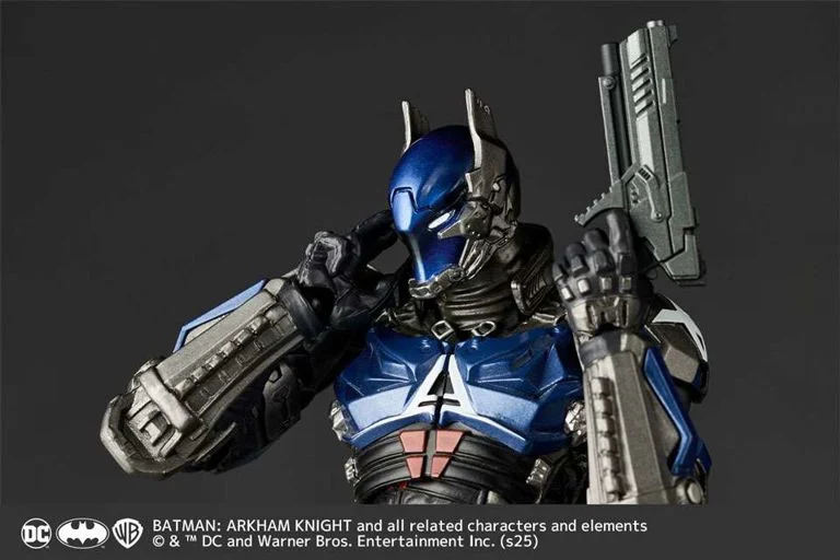 Batman: Arkham Knight Amazing Yamaguchi Revoltech NR060 Arkham Knight (Ver. 1.5) Action Figure - Image 2